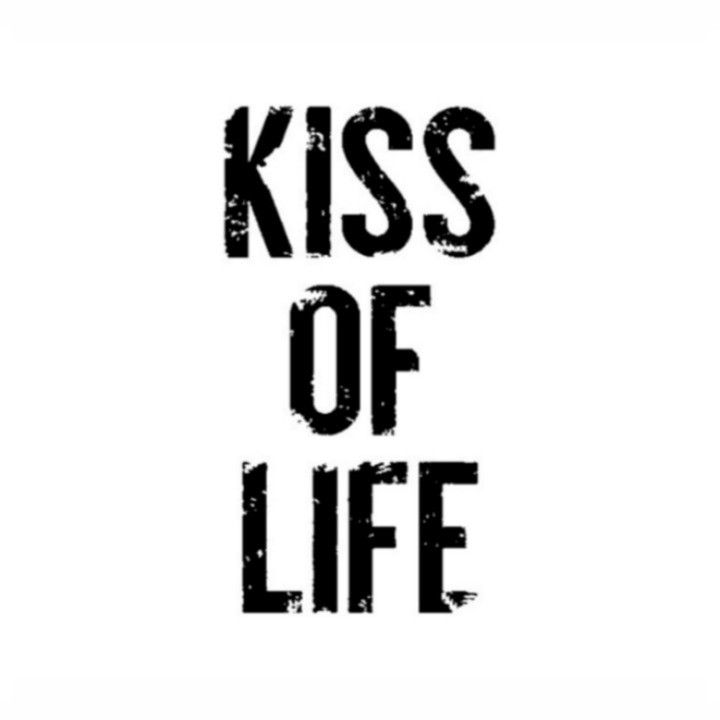 KISS OF LIFE