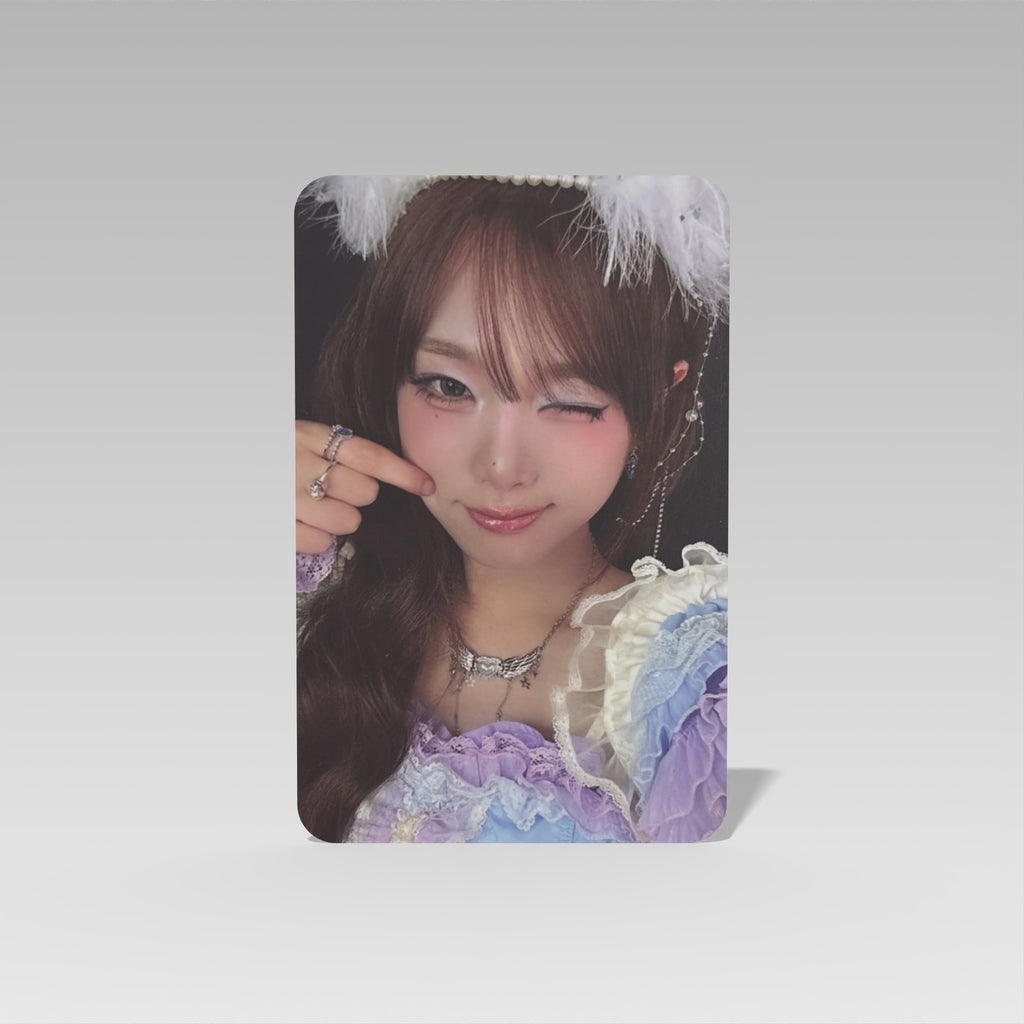 YENA BLOOMING WINS | Lucky Draw Ver. S2 Официальная K-pop фотокарта
